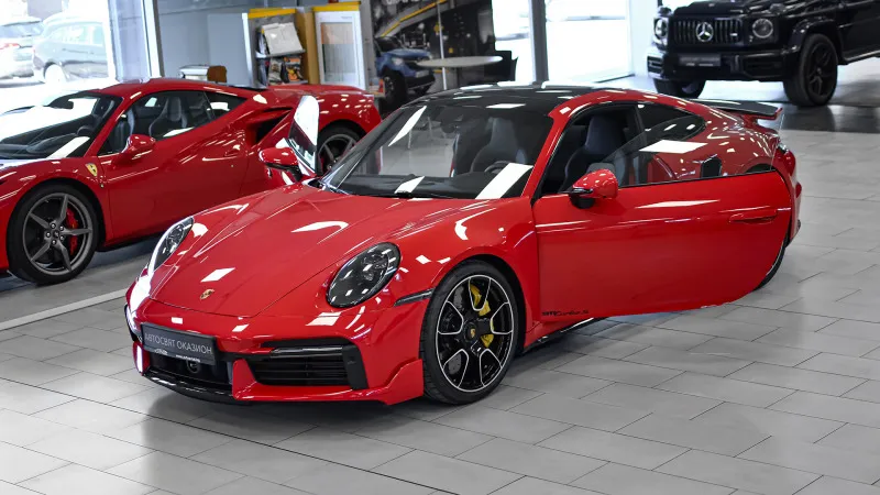 Porsche 911 Turbo S SportDesign Package Image 1