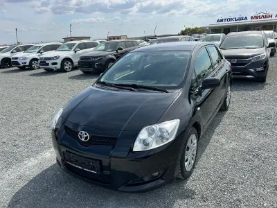 Toyota Auris (KATO НОВА)